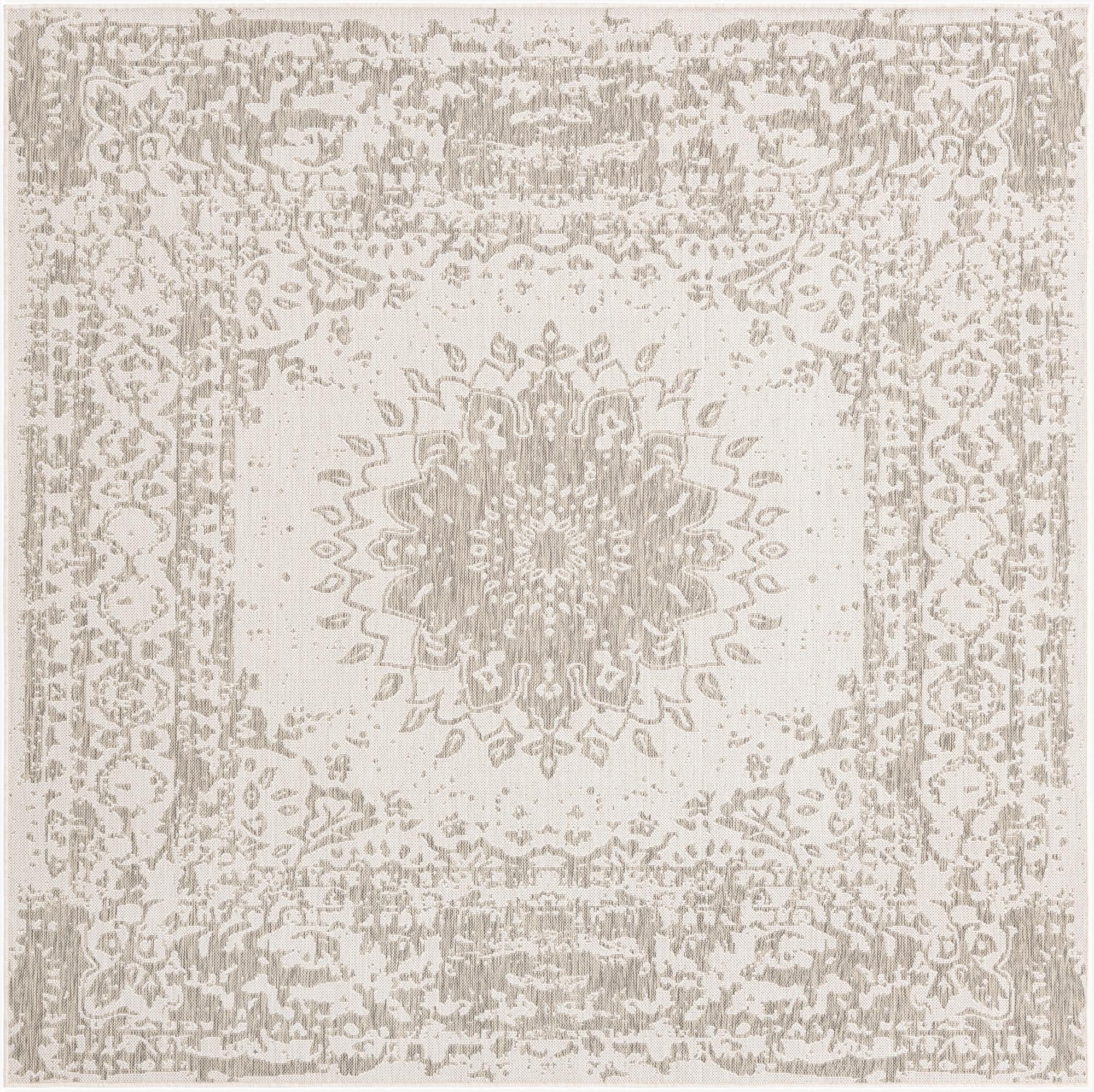 7' 10 x 7' 10  Washable Traditional Indoor / Outdoor Square Rug