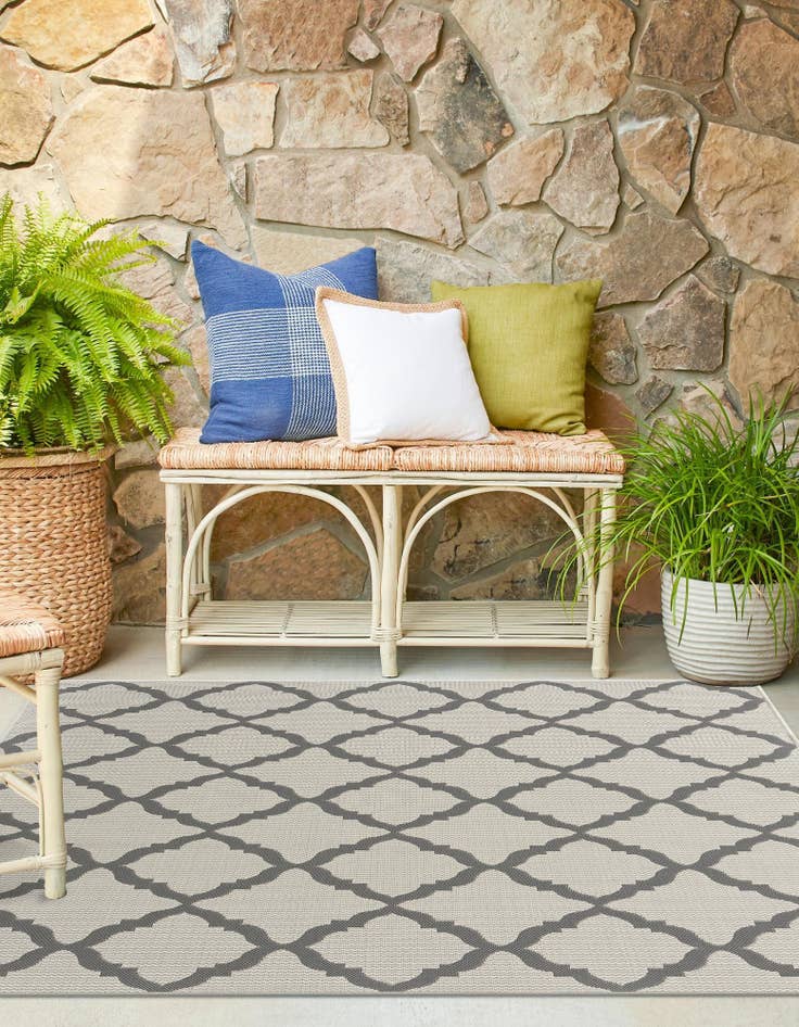 Detail image of 6' x 6'  Washable Trellis Indoor / Outdoor Square Rug