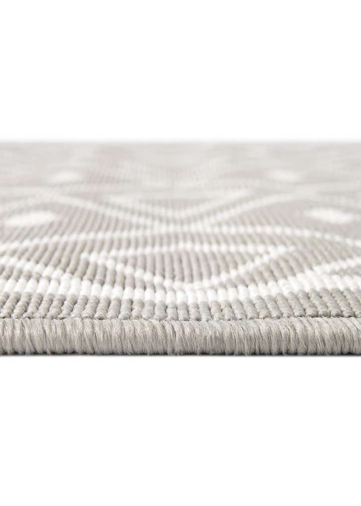 7' 10 x 7' 10 Easy-Clean Trellis Indoor / Outdoor Square Rug