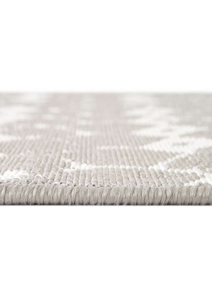 7' 10 x 7' 10 Easy-Clean Trellis Indoor / Outdoor Square Rug