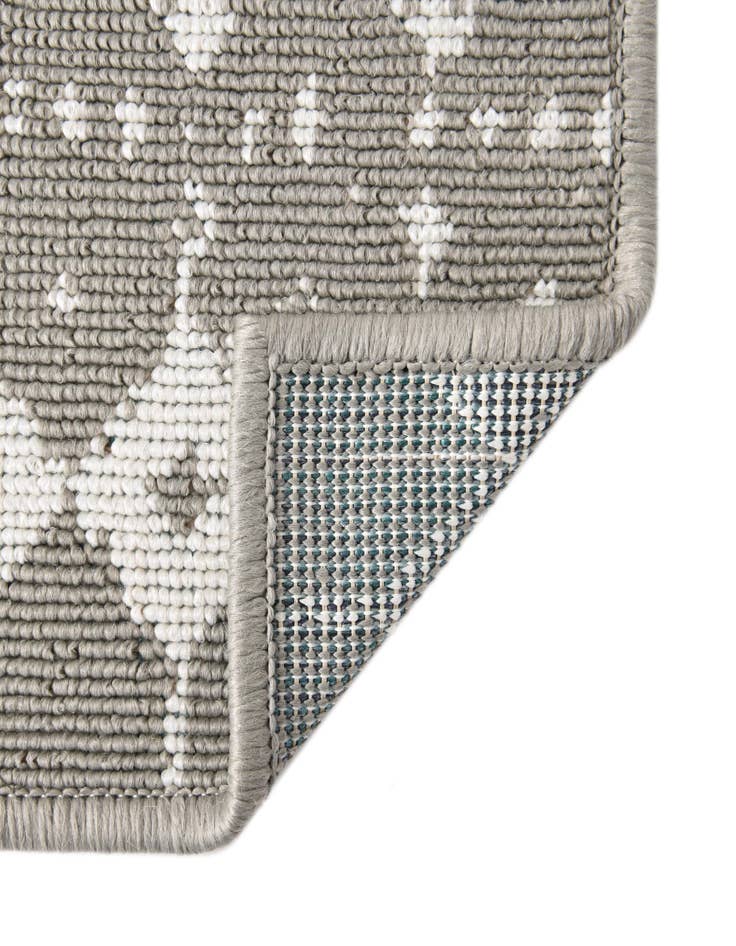 Detail image of 7' 10 x 7' 10 Easy-Clean Trellis Indoor / Outdoor Square Rug