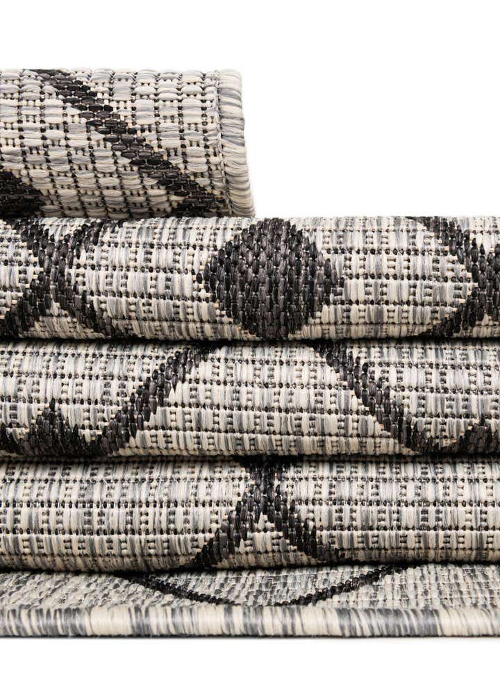 13' x 13' Easy-Clean Trellis Indoor / Outdoor Square Rug