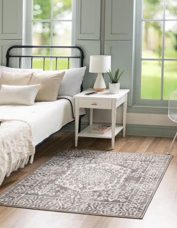 4' x 4' Oxford Square Rug
