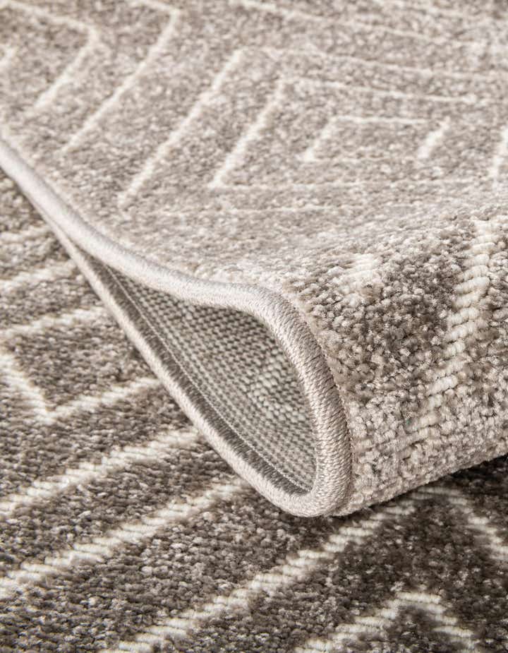 7' 10 x 7' 10 Easy-Clean Sabrina Soto Indoor / Outdoor Square Rug