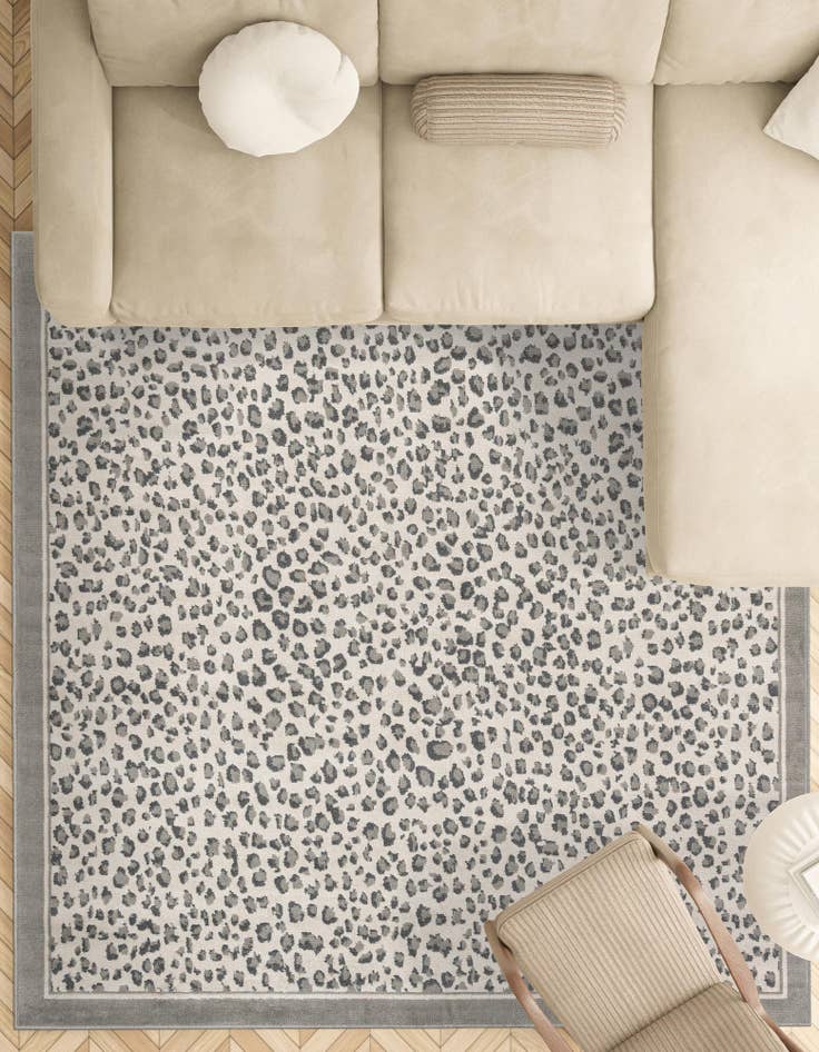 Detail image of 10' x 10' Savannah Square Rug