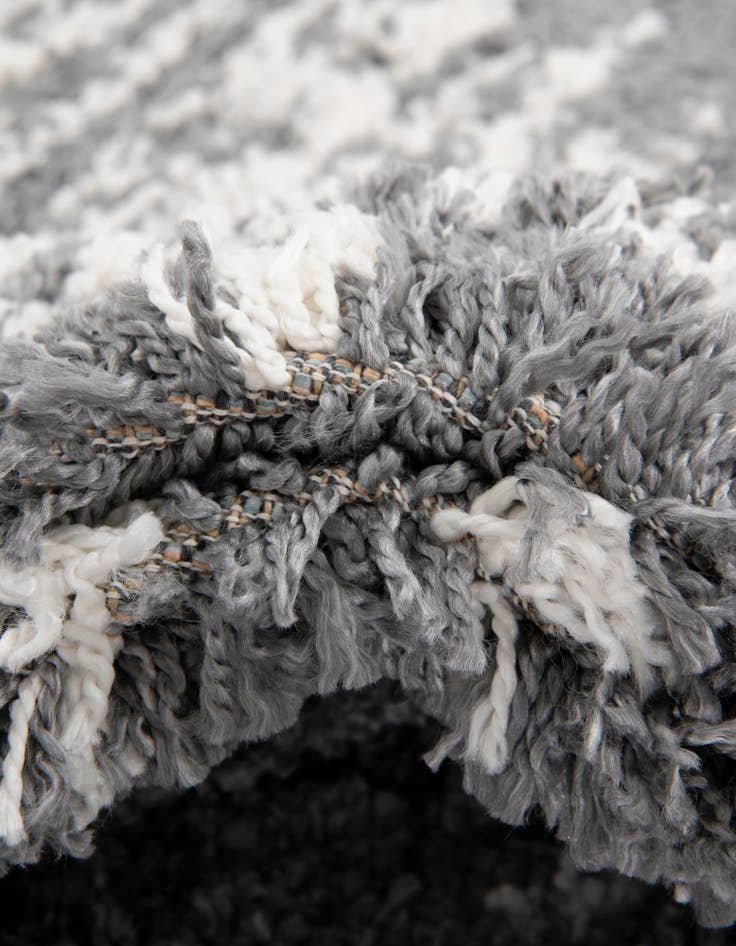 Detail image of 7' 10 x 7' 10 Serenity Shag Square Rug