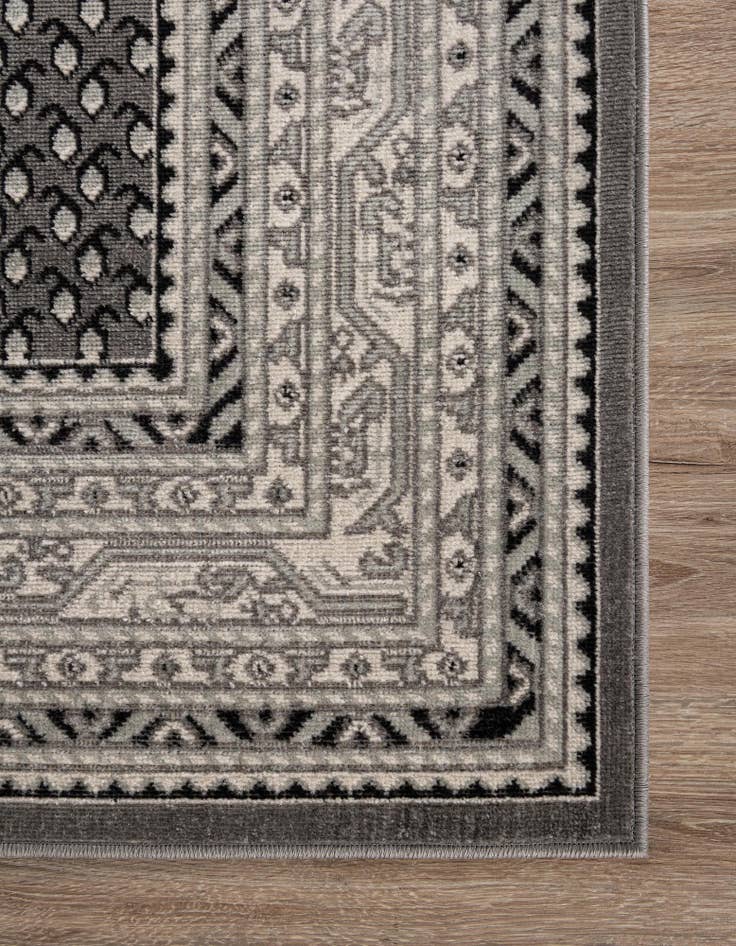 Detail image of 7' 10 x 7' 10 SoHo Square Rug