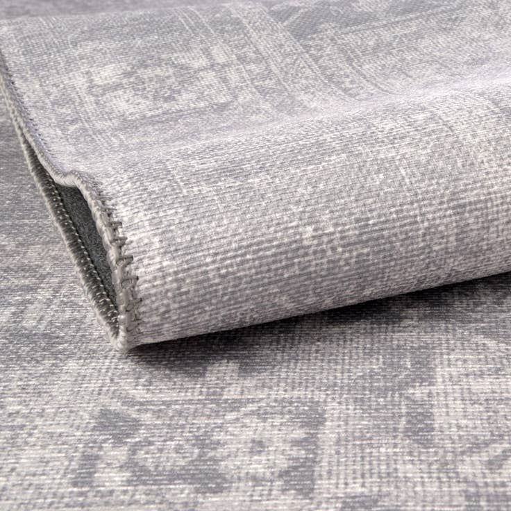 Detail image of 7' 6 x 7' 6 Washable Timeless Square Rug
