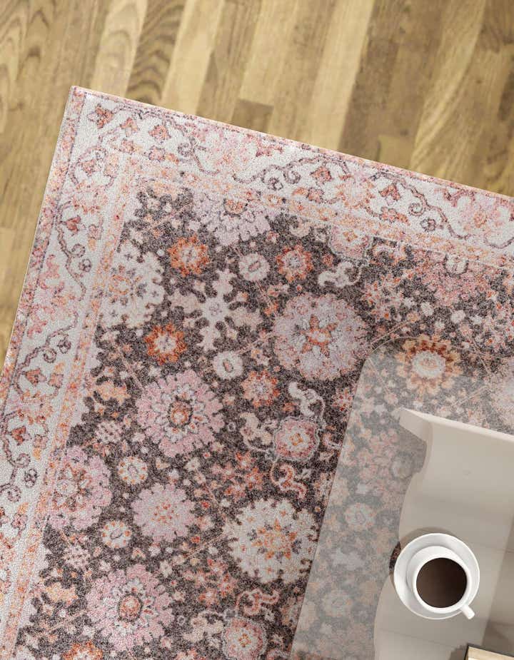 7' 10 x 7' 10 Washable Timeless Square Rug