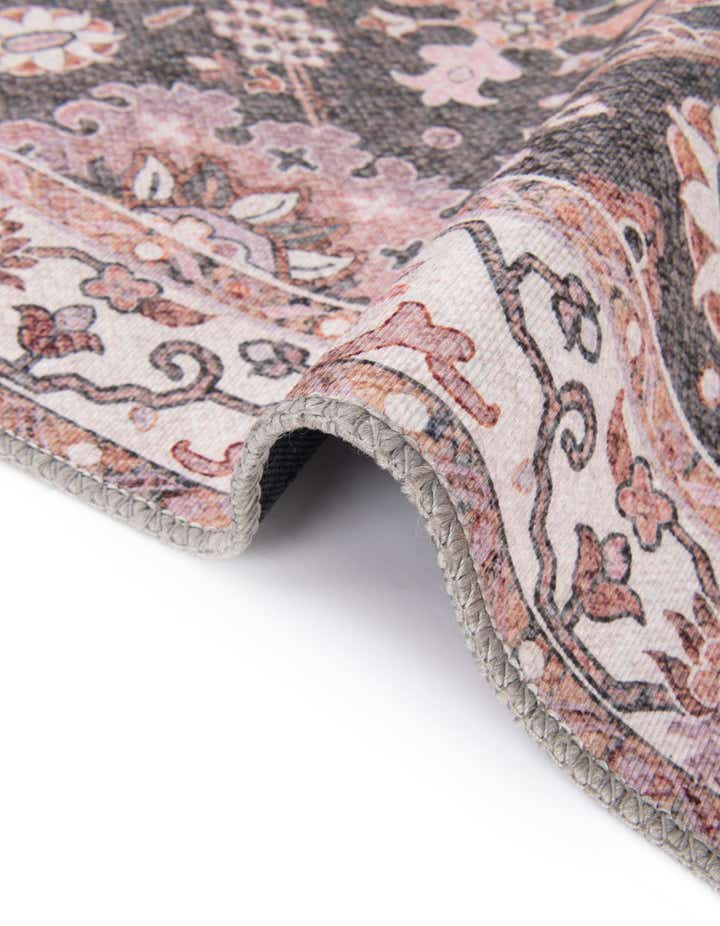 7' 10 x 7' 10 Washable Timeless Square Rug