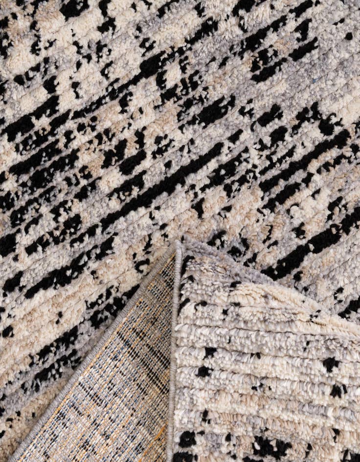 Detail image of 4' x 4' Tucson Square Rug