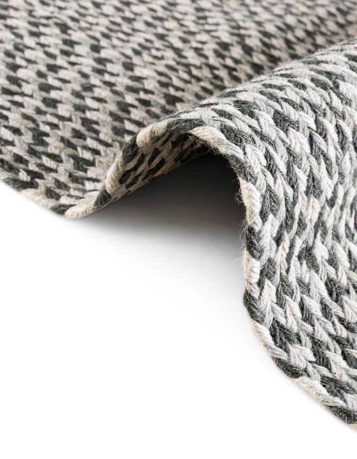 Detail image of 7' 10 x 7' 10  Hand Tweed Braided Jute Square Rug