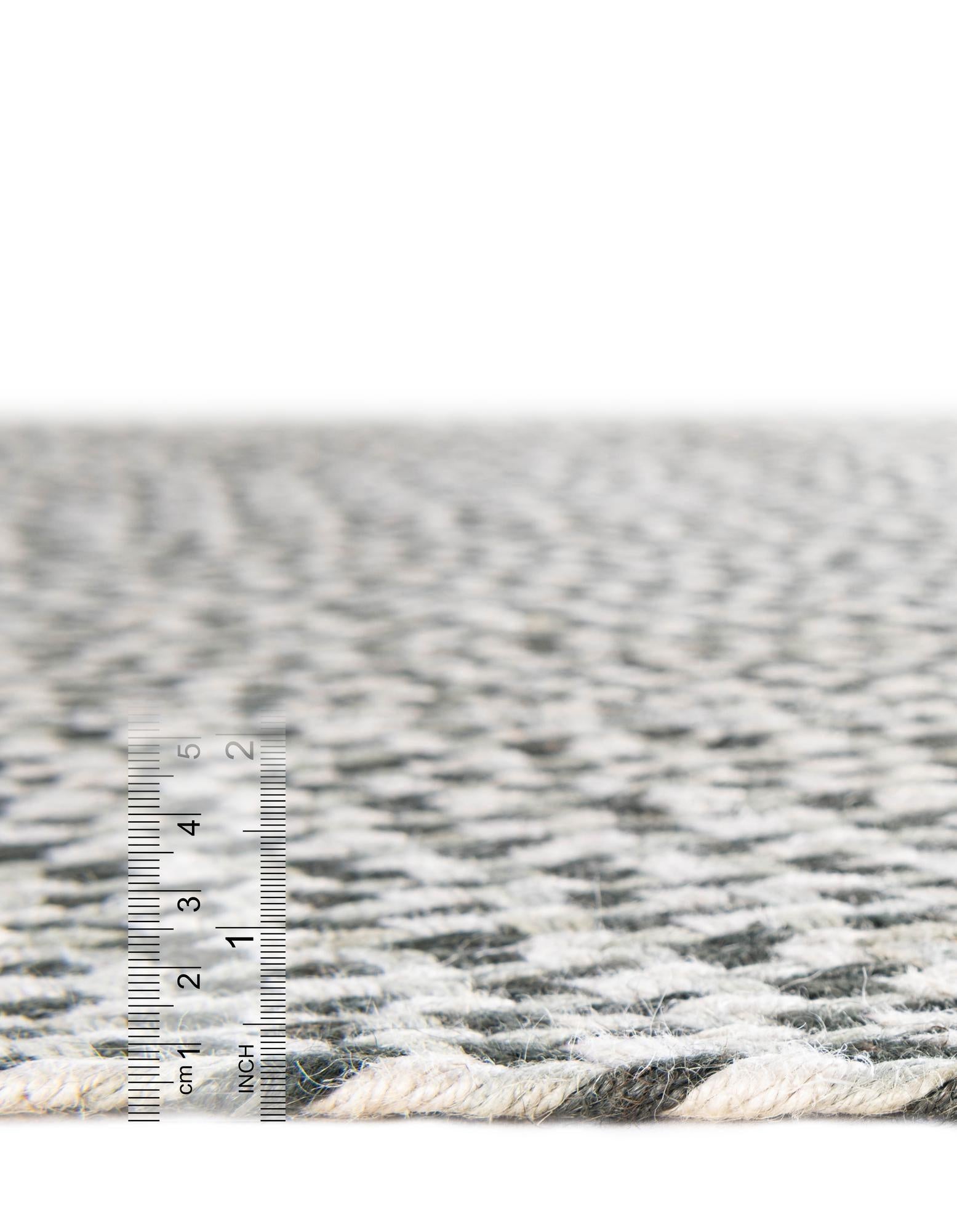 7' 10 x 7' 10 Handmade Tweed Braided Jute Square Rug