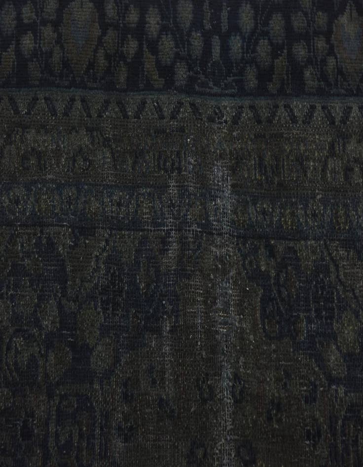 Detail image of 9' x 9' 8 Hand Knotted Ultra Vintage Persian Wool Square Rug