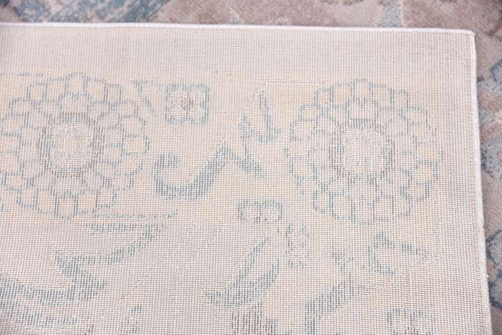 8' x 8' Victoria Square Rug
