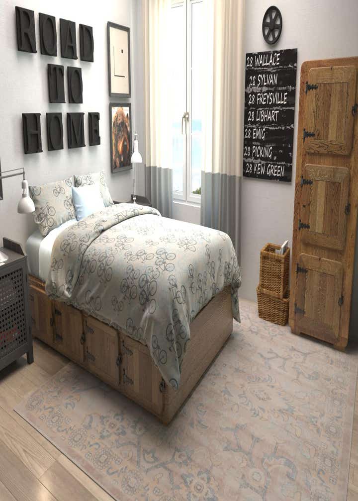 8' x 8' Victoria Square Rug