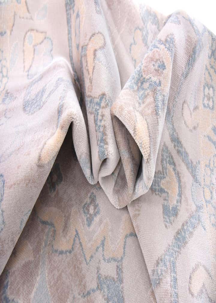 8' x 8' Victoria Square Rug