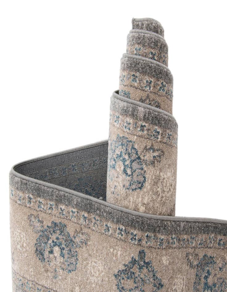 Detail image of 5' x 5' Vienna Square Rug