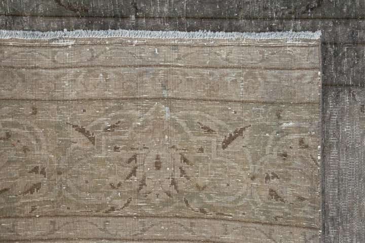 145cm x 150cm Hand Knotted Vintage Royal Persian Wool Square Rug