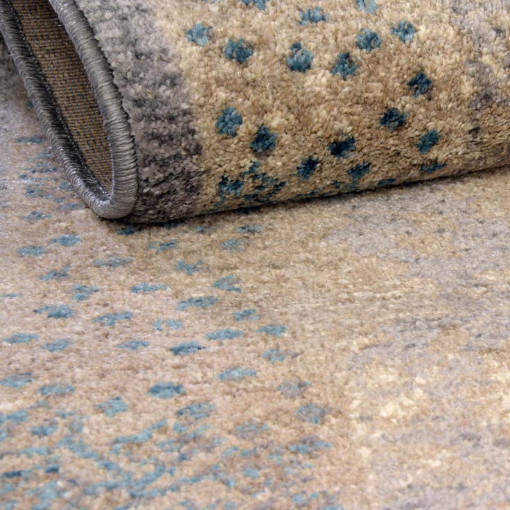 Detail image of 8' x 8' Viola Square Rug
