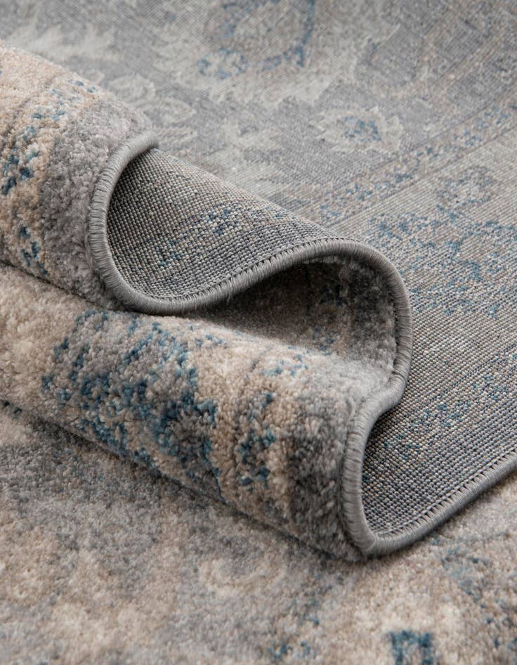 Detail image of 5' x 5' Viola Square Rug