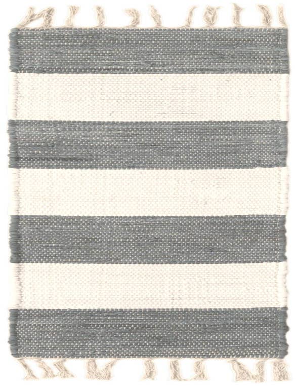 Detail image of 1' 2 x 4' 1 Hand Woven Chindi Rag Table Runner Rug
