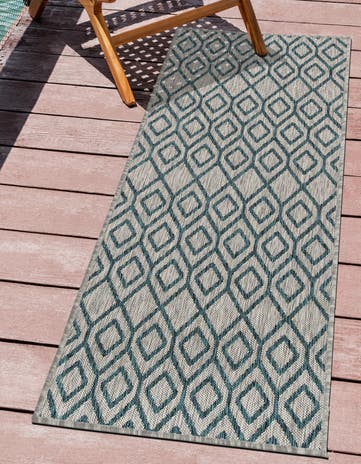 2' x 6' Easy-Clean Jill Zarin Turks and Caicos Indoor / Outdoor Runner Rug