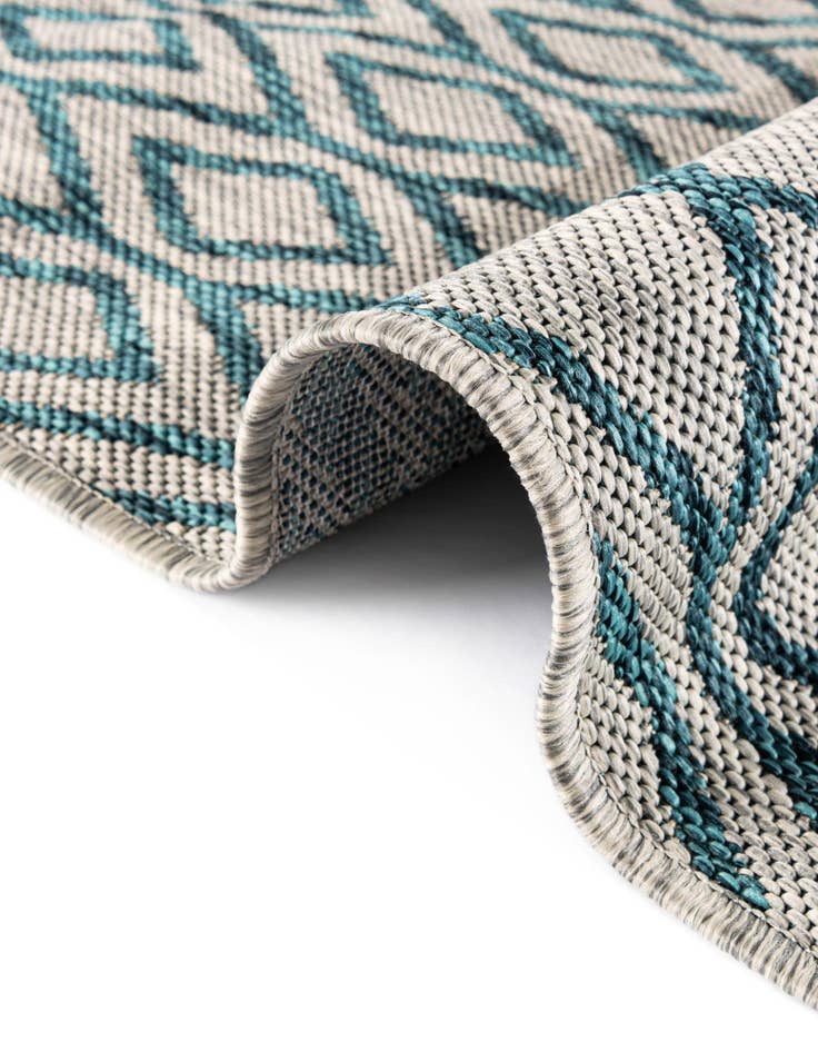 Detail image of 7' 10 x 7' 10 Easy-Clean Jill Zarin Turks and Caicos Indoor / Outdoor Square Rug