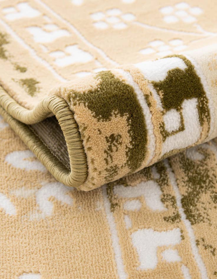 Detail image of 4' x 6' Nain Design Rug