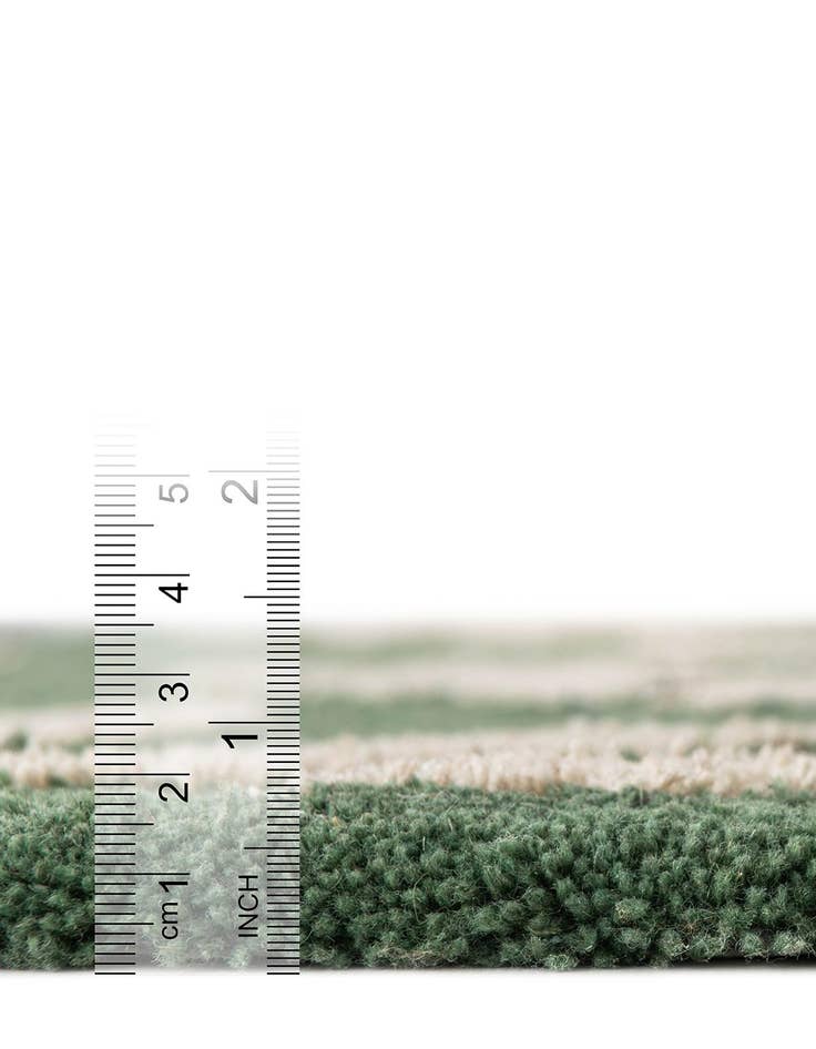 Detail image of 3' 3 x 5' 3 Handtufted Wool Rug