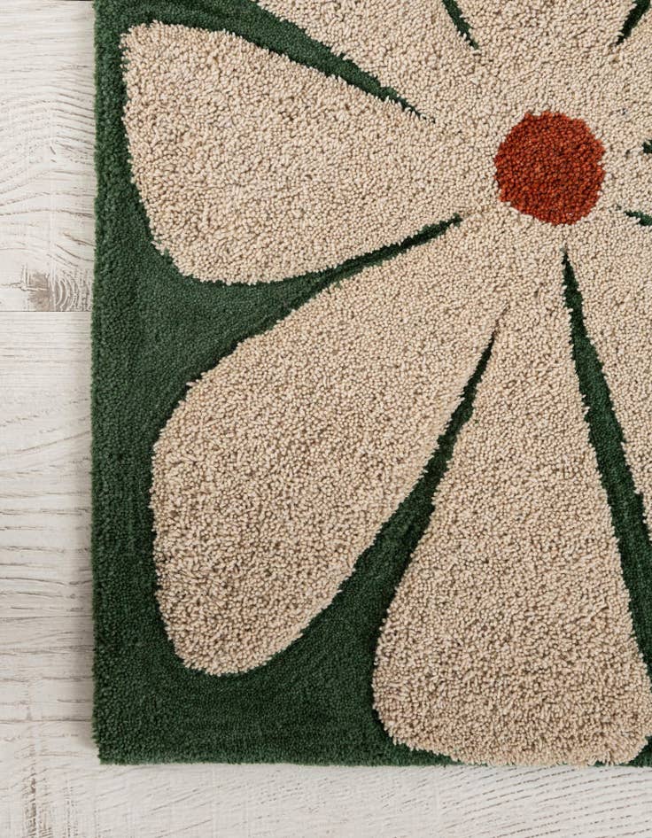 Detail image of 4' 1 x 6' 1 Handtufted Wool Rug