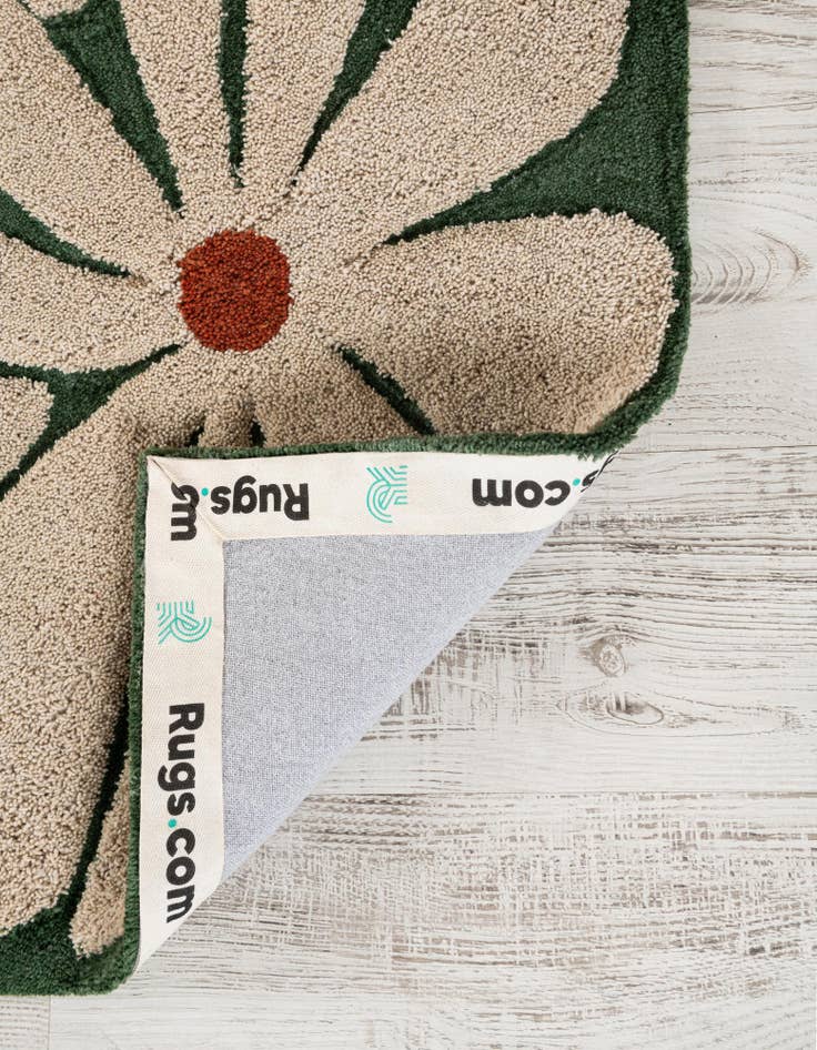 Detail image of 4' 1 x 6' 1 Handtufted Wool Rug