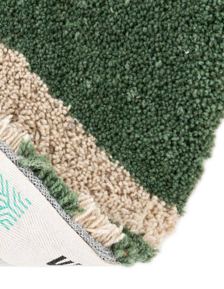 Detail image of 3' 3 x 3' 3 Handtufted Wool Round Rug
