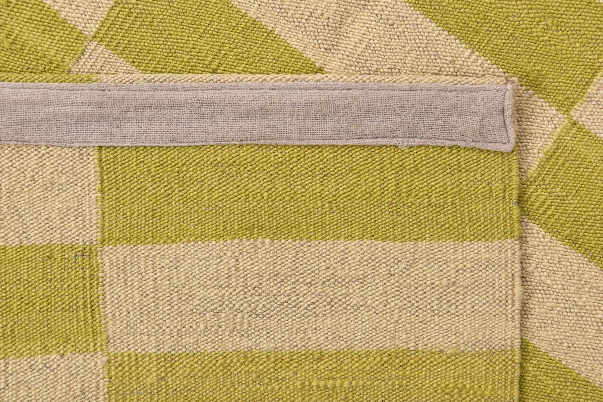 2' 7 x 6' 9 Hand Woven Kilim Modern Wool Runner Rug