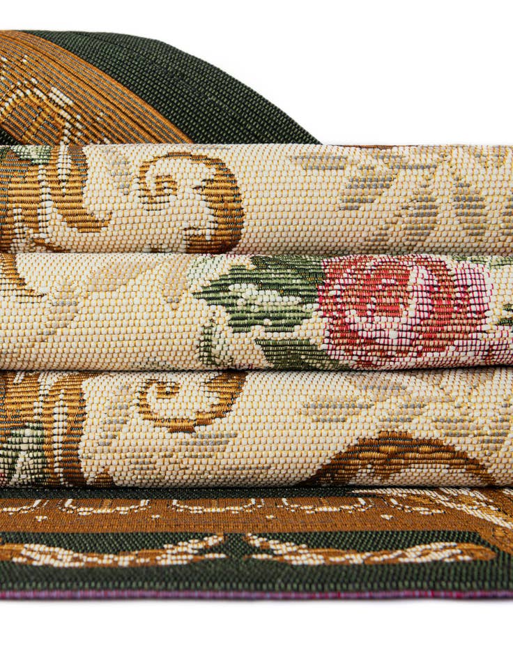 Detail image of 2' 7 x 10'  Washable Traditional Indoor / Outdoor Runner Rug