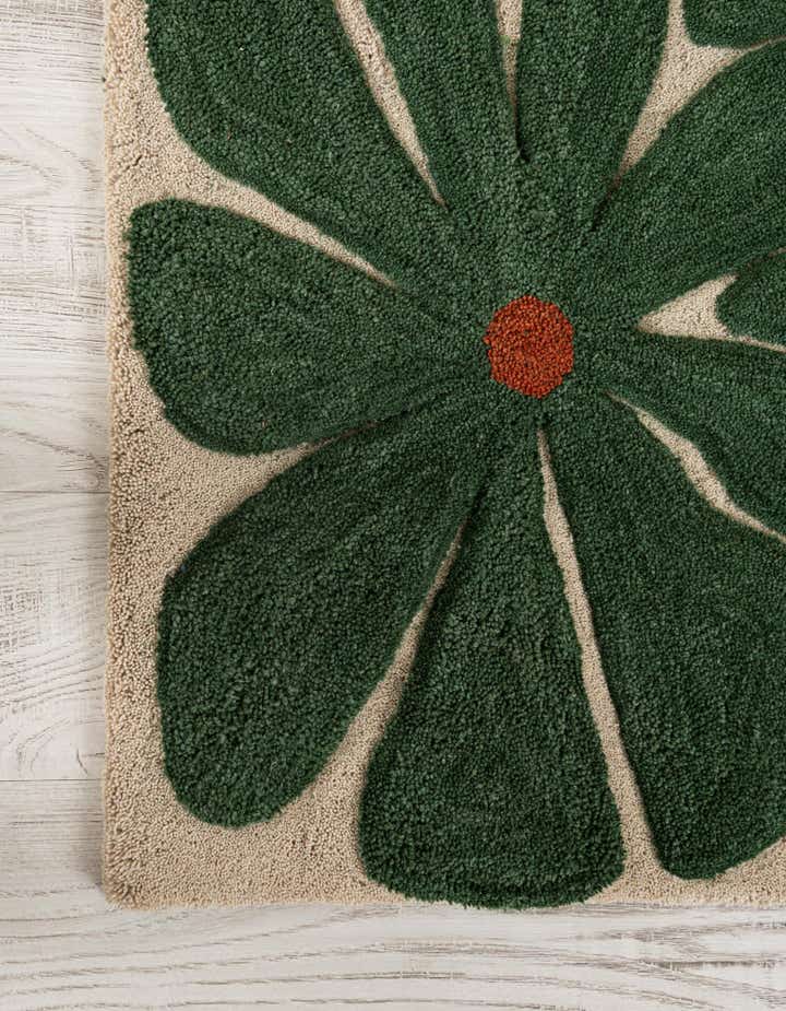 4' 1 x 4' 1 Handtufted Wool Square Rug