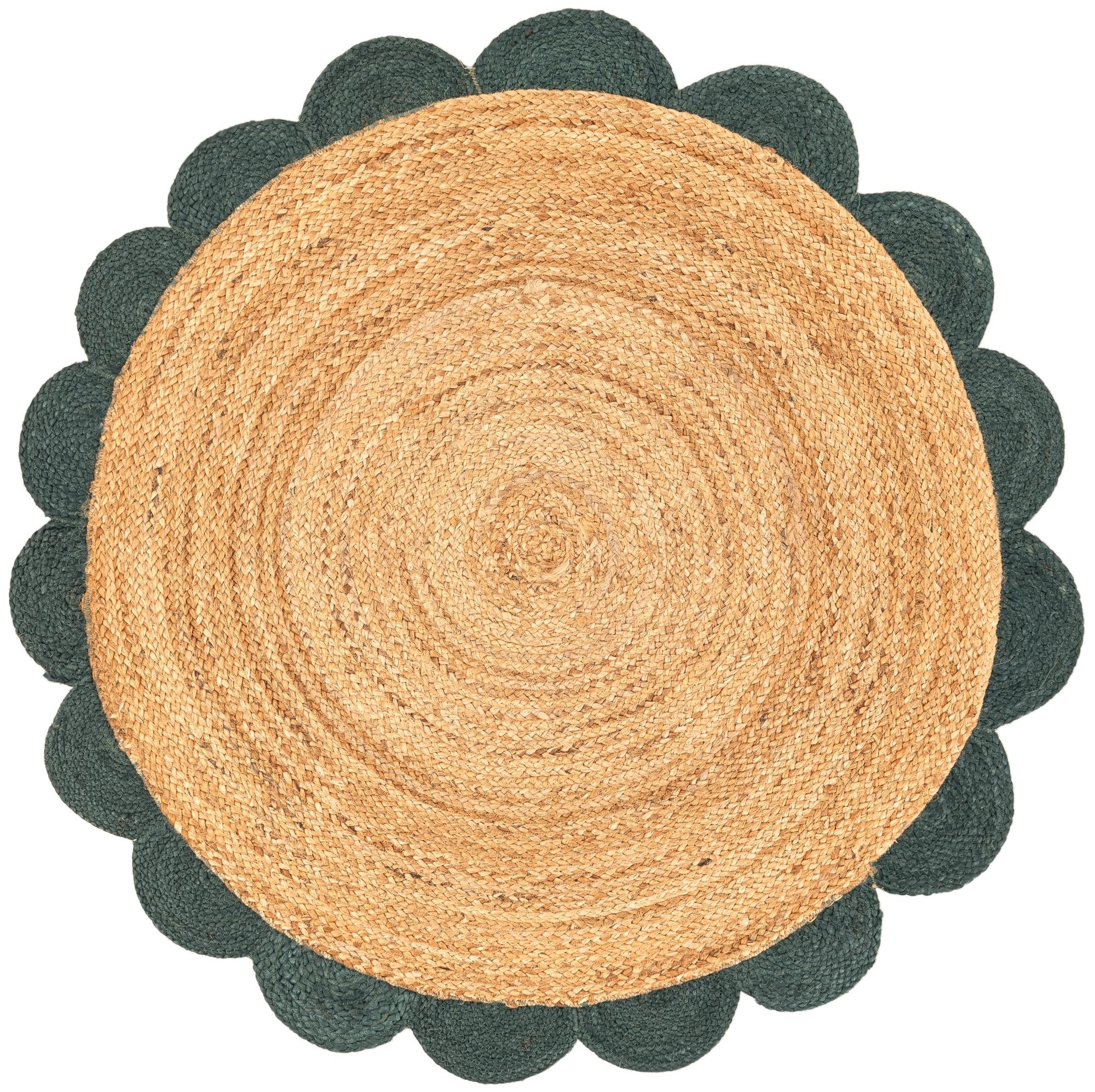 4' 1 x 4' 1 Handmade Scallop Braided Jute Round Rug