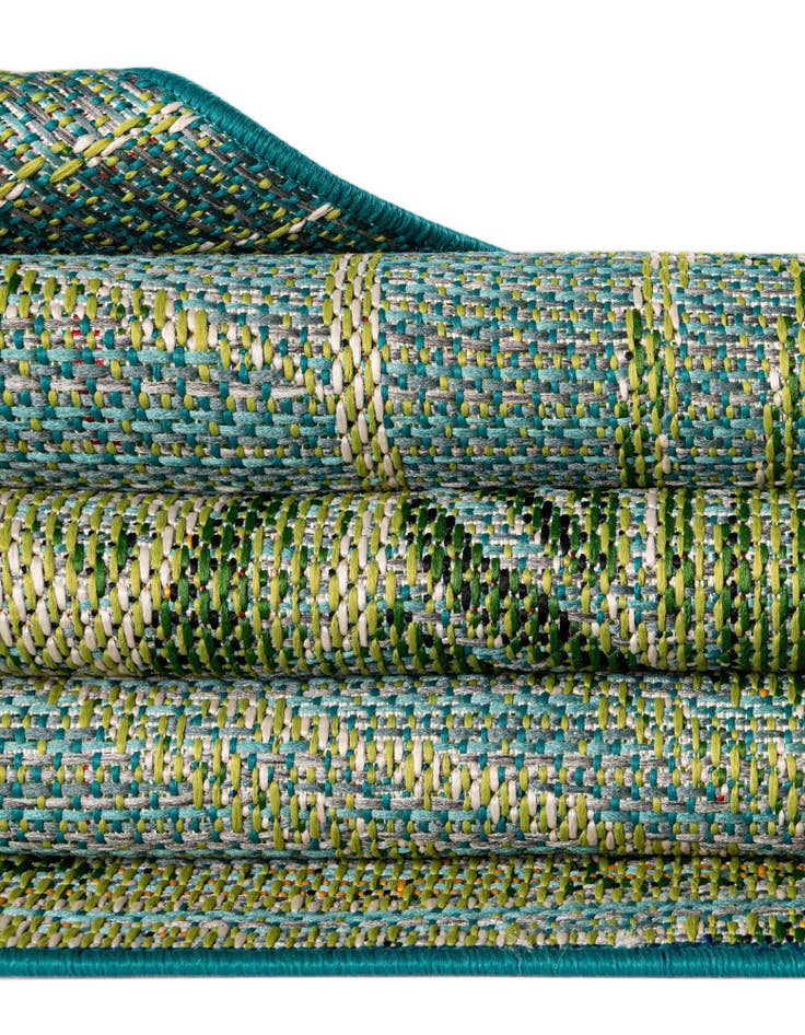 Detail image of 5' x 5'  Washable Botanical Indoor / Outdoor Round Rug