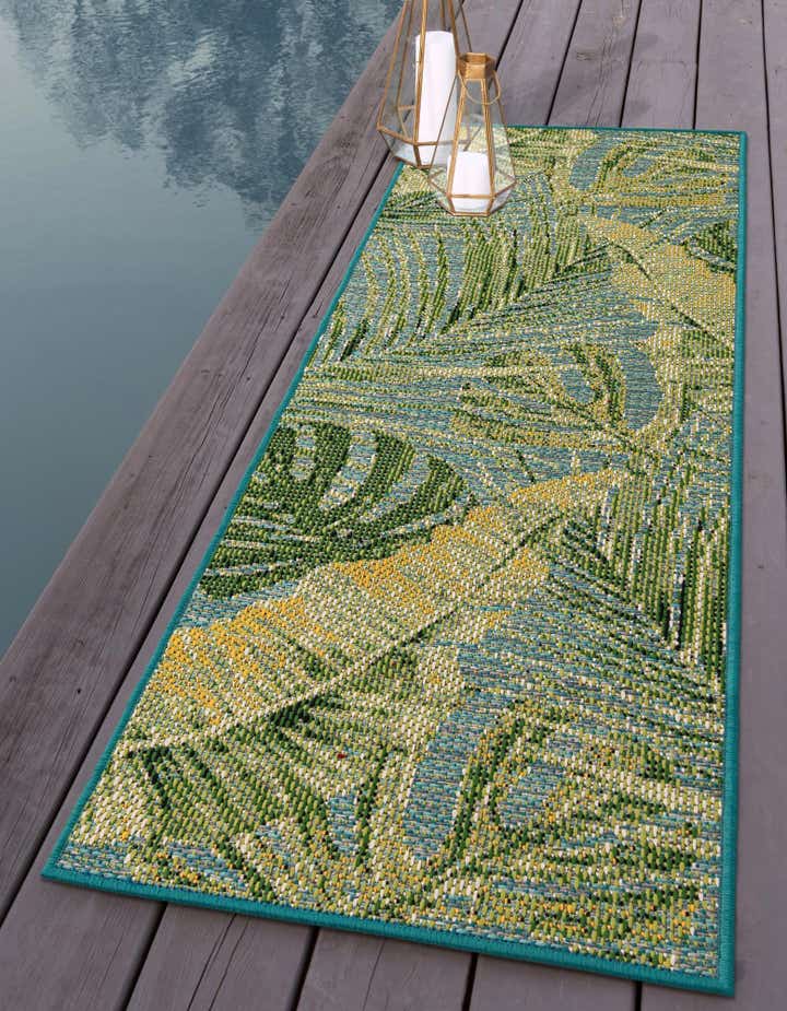 2' 7 x 12' Easy-Clean Botanical Indoor / Outdoor Runner Rug