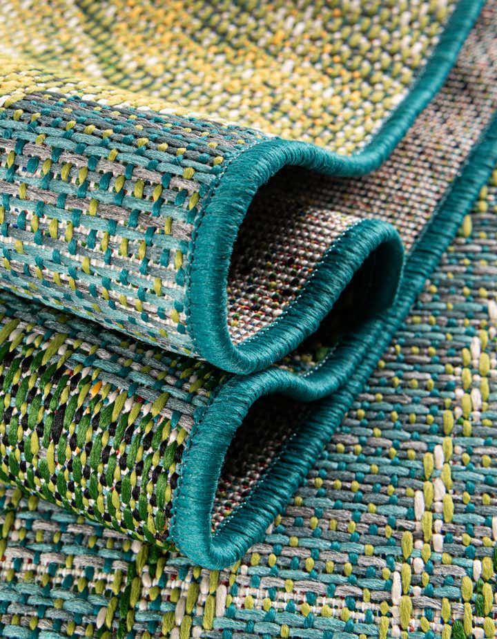 2' 7 x 12' Easy-Clean Botanical Indoor / Outdoor Runner Rug