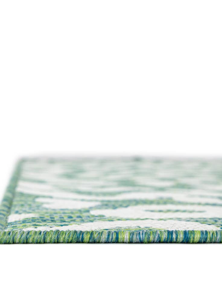 Detail image of 2' 7 x 10' Easy-Clean Safari Indoor / Outdoor Runner Rug