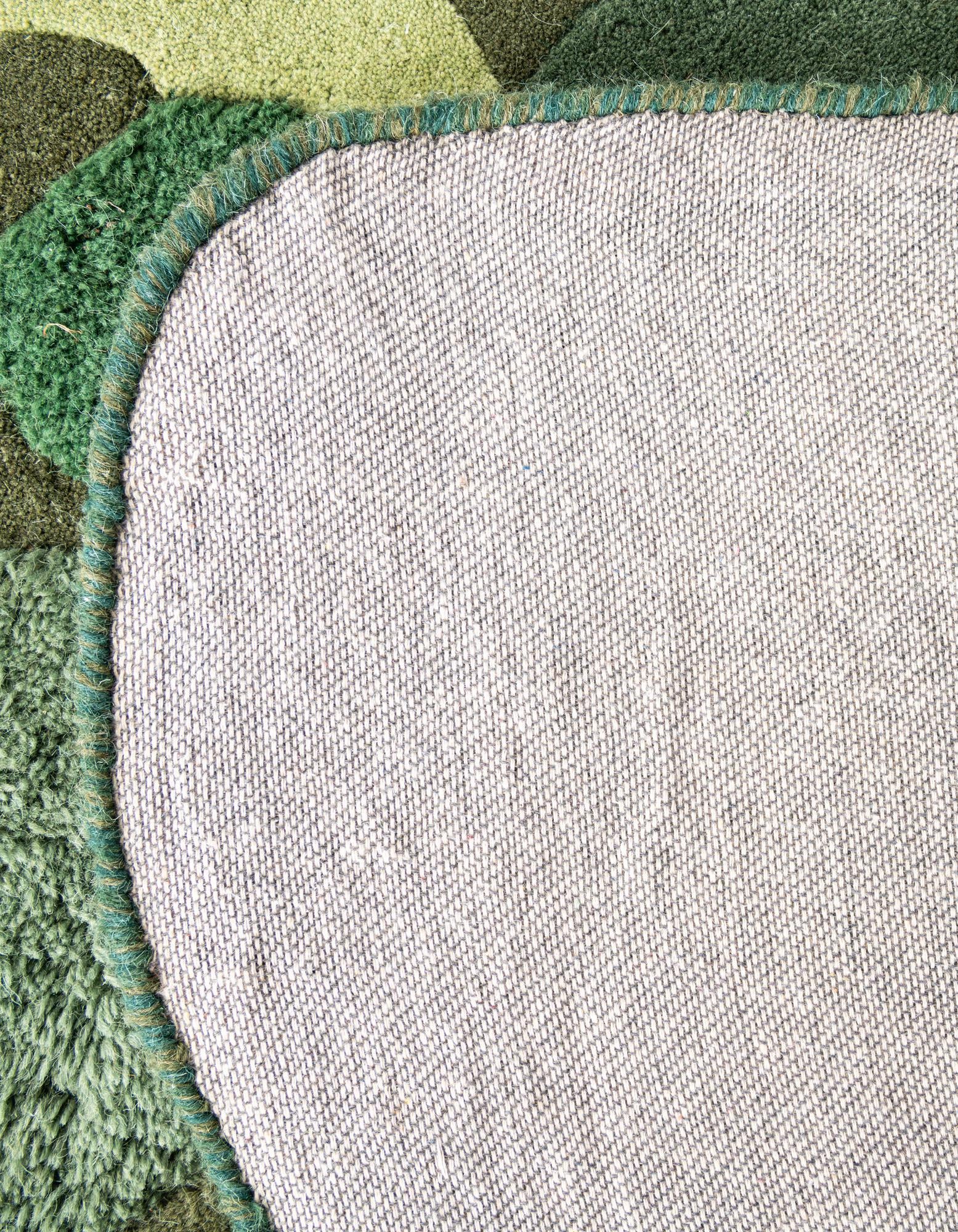 5' 1 x 7' 1 Moss Garden Freeform Rug