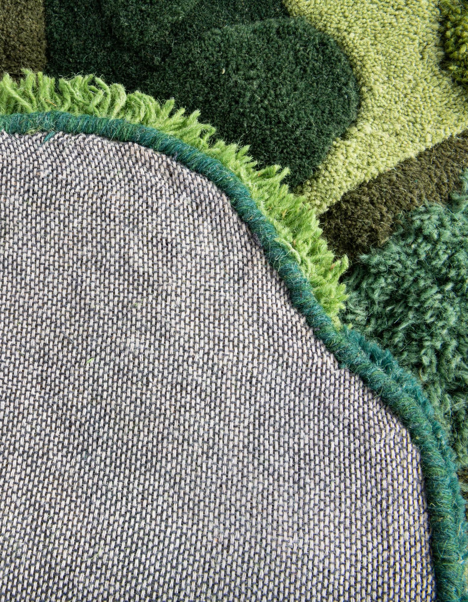 2' x 6' 1 Moss Garden Freeform Rug