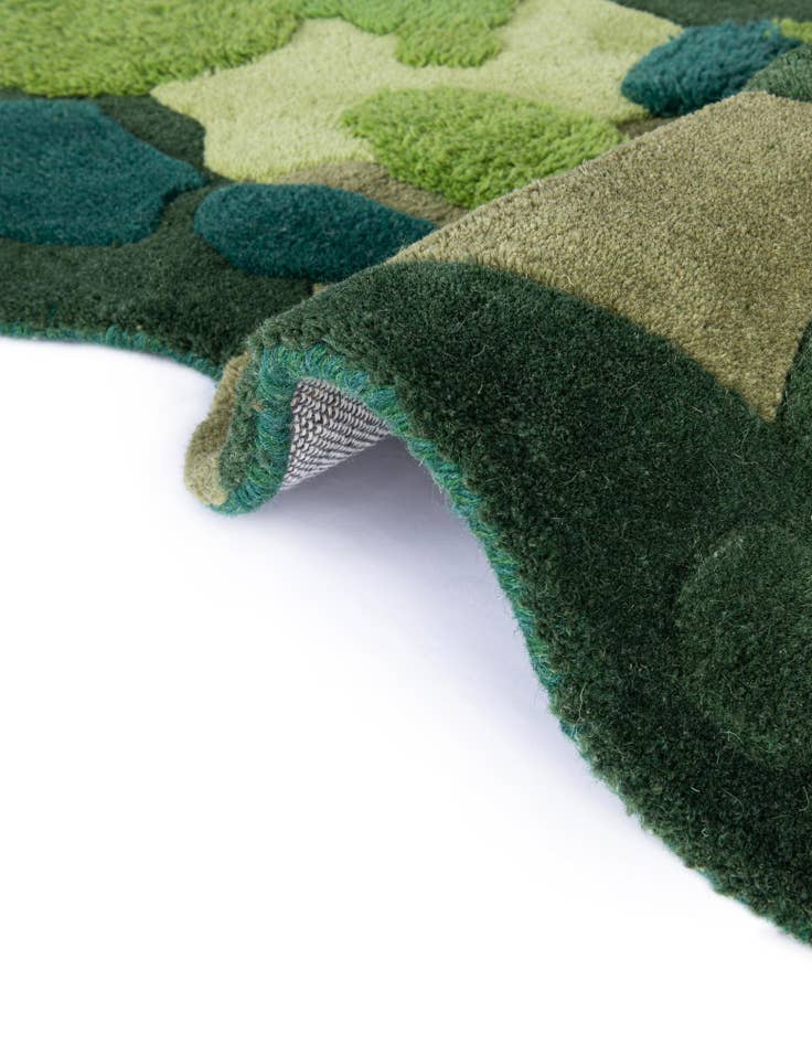 Detail image of 2' x 6' 1 Moss Garden Freeform Rug