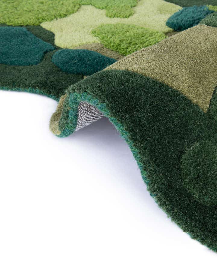 2' x 6' 1 Moss Garden Freeform Rug