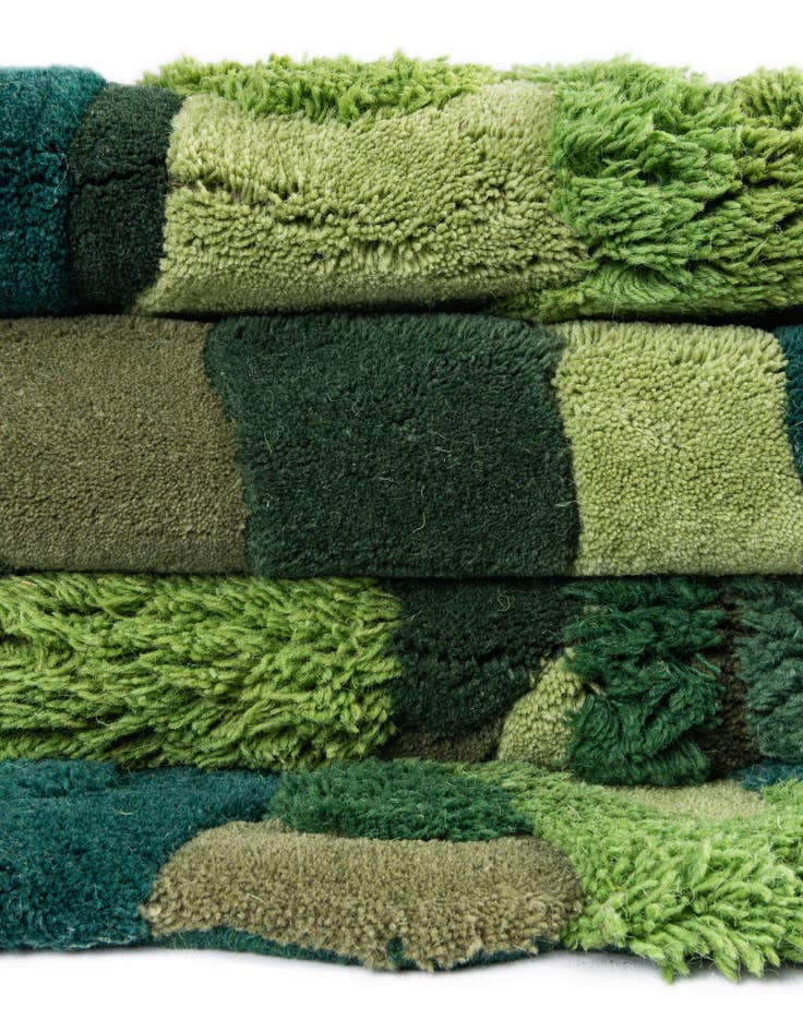 Detail image of 2' x 6' 1 Moss Garden Freeform Rug