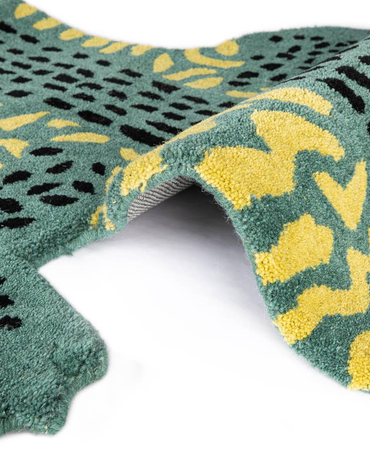 Detail image of 1' 6 x 3' 1 Playtime Kids Wool Freeform Rug