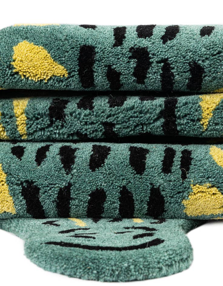 Detail image of 4' 1 x 7' 1 Playtime Kids Wool Freeform Rug