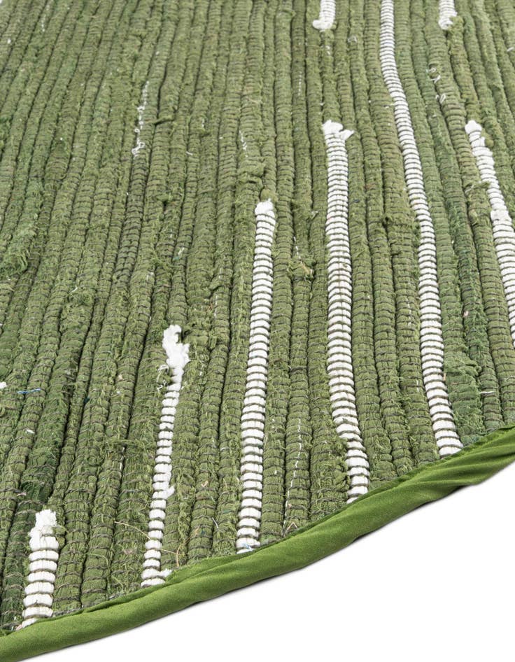 Detail image of 2' 2 x 3' 7  Hand Woven Chindi Cotton Hearth Rug