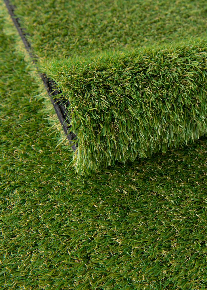 3' x 6' Easy-Clean Grass Indoor / Outdoor Hearth Rug